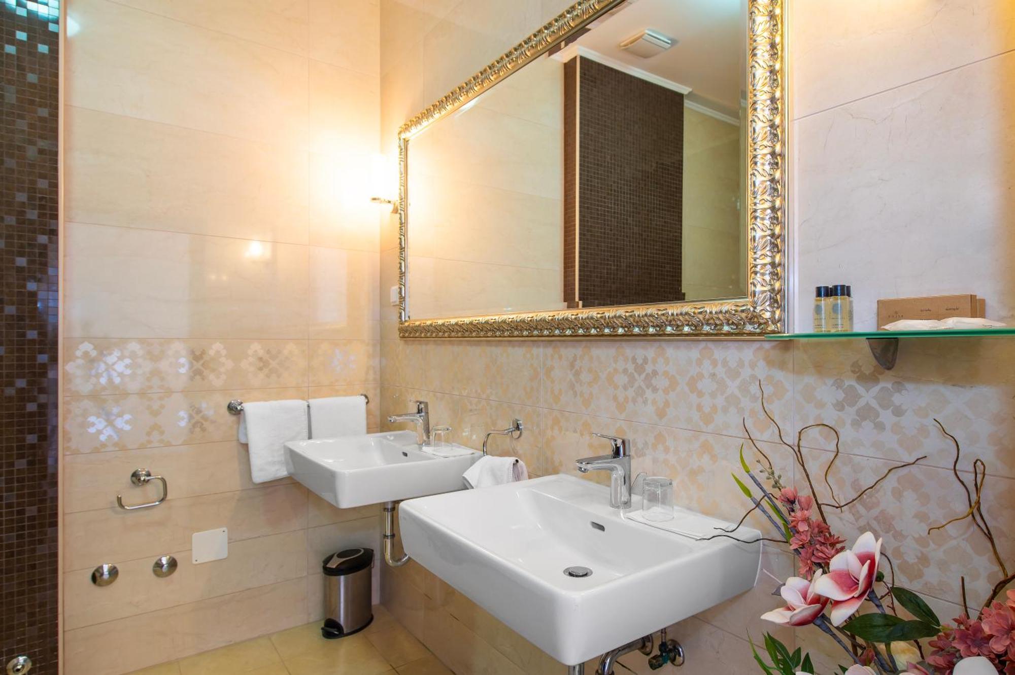 Guest Accommodation Atrium Gulin Lozovac Exterior photo